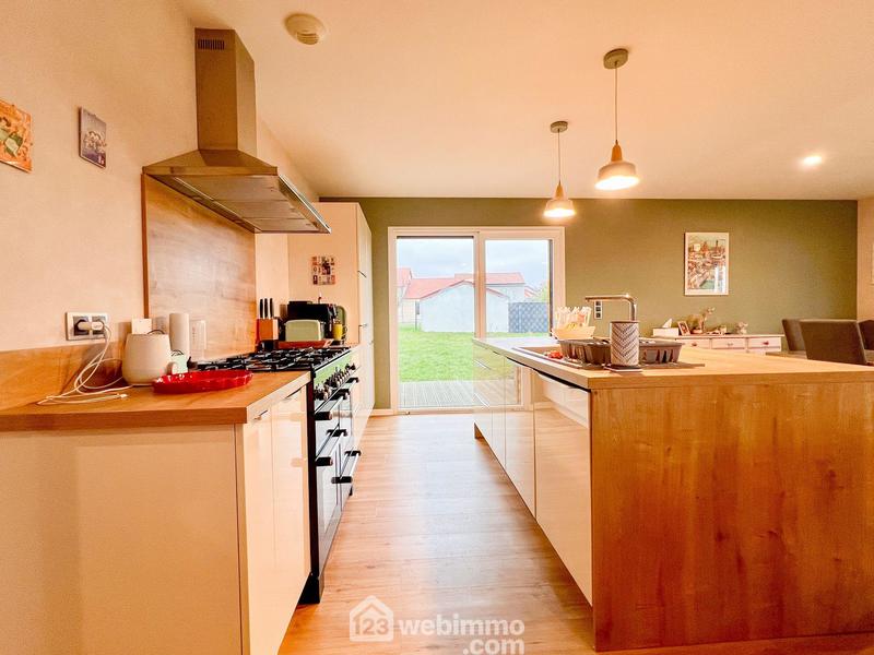 Maison - 122 m² - 5 pièces