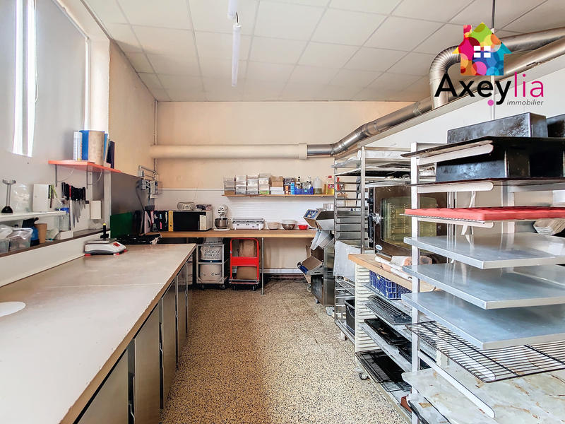 Fonds de commerce - Magasins - 234 m²