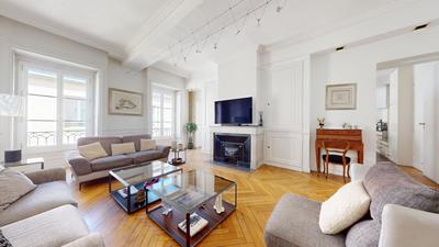 Appartement - 167 m² - 6 pièces