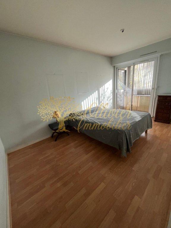 Appartement - 95 m² - 4 pièces