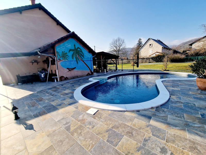 Villa - 100 m² - 4 pièces