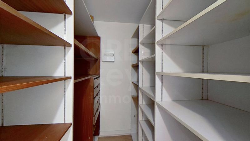 Appartement - 139 m² - 6 pièces