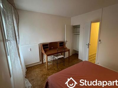 Chambre - 11 m² - 1 pièce