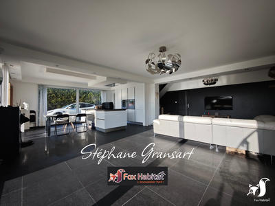 Maison - 243 m² - 11 pièces