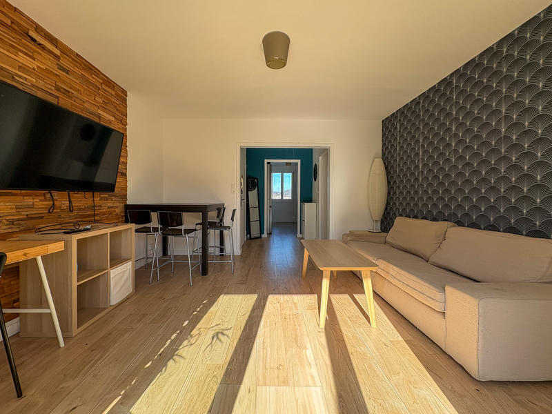 Appartement - 81 m² - 5 pièces