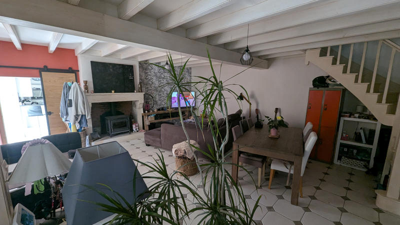 Maison - 305 m² - 13 pièces