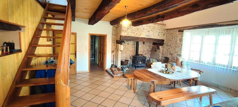 Corps de ferme - 230 m² - 5 pièces