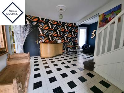 Maison - 196 m² - 7 pièces