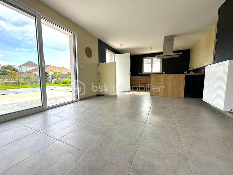 Maison - 98 m² - 4 pièces