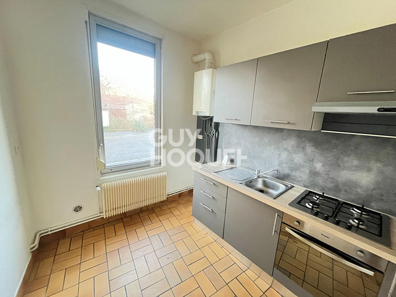 Immeuble - 145 m² - 9 pièces