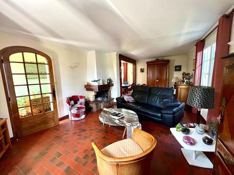 Maison - 110 m² - 6 pièces