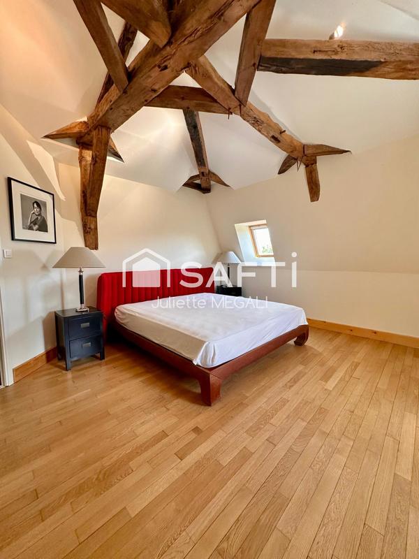 Maison - 550 m² - 16 pièces