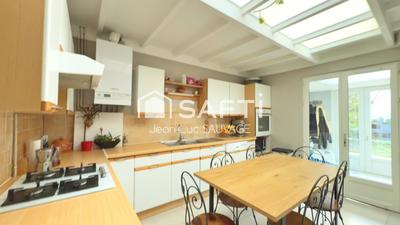 Maison - 101 m² - 4 pièces