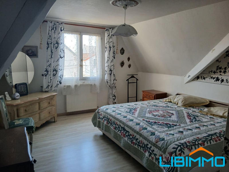 Maison - 200 m² - 6 pièces