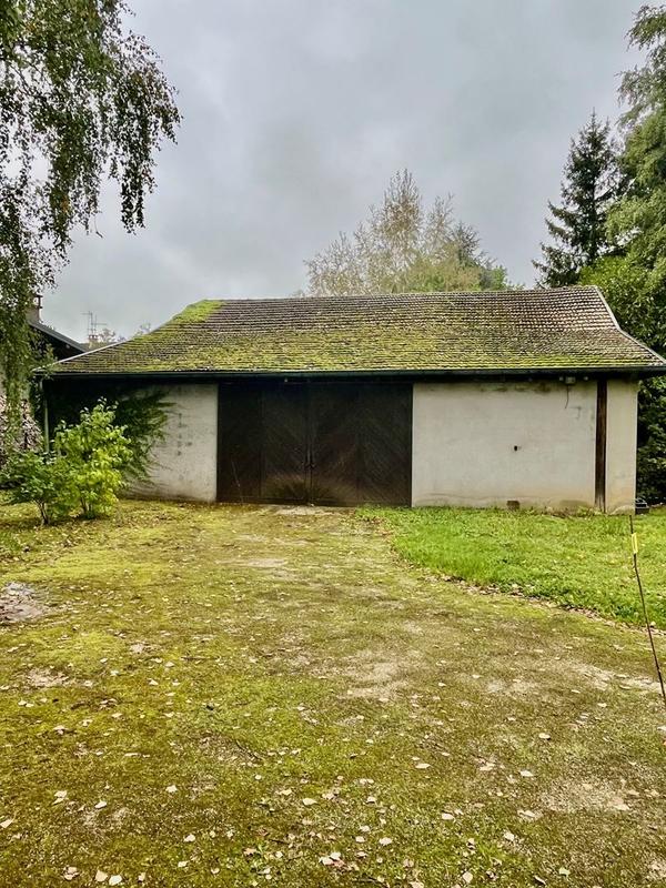 Grange - 200 m² - 1 pièce