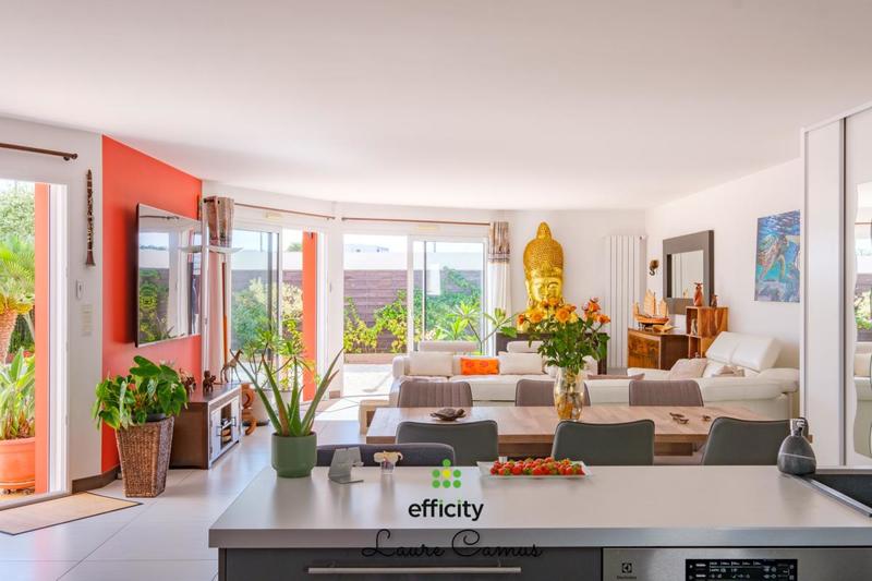 Maison - 198 m² - 6 pièces