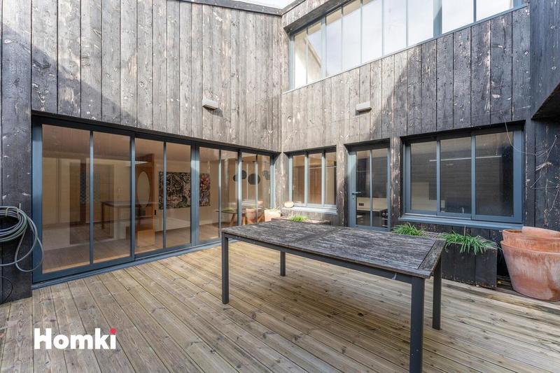 Loft - 194 m² - 5 pièces