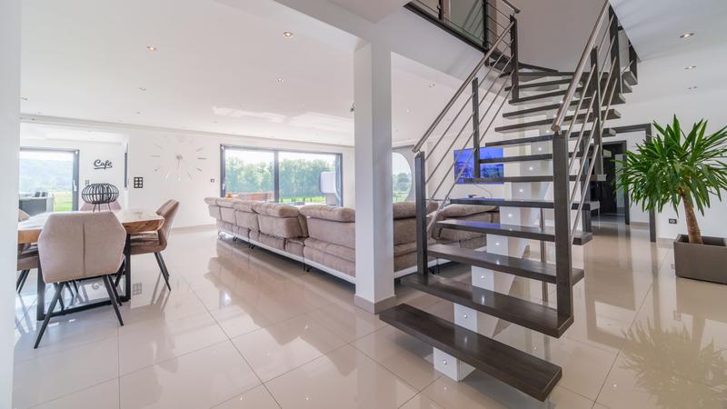 Villa - 204 m² - 8 pièces