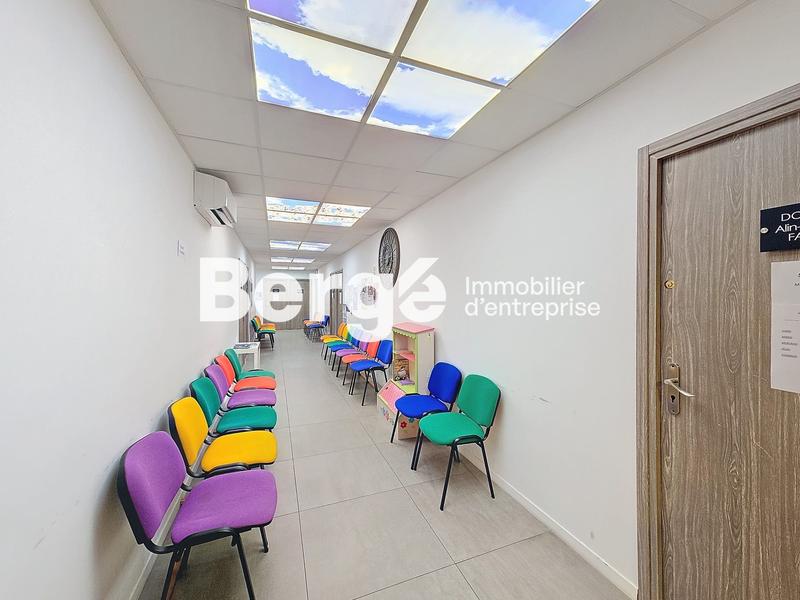 Local commercial - 229 m²