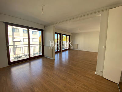 Appartement - 98 m² - 5 pièces