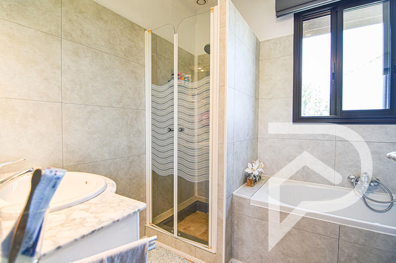 Maison - 162 m² - 7 pièces