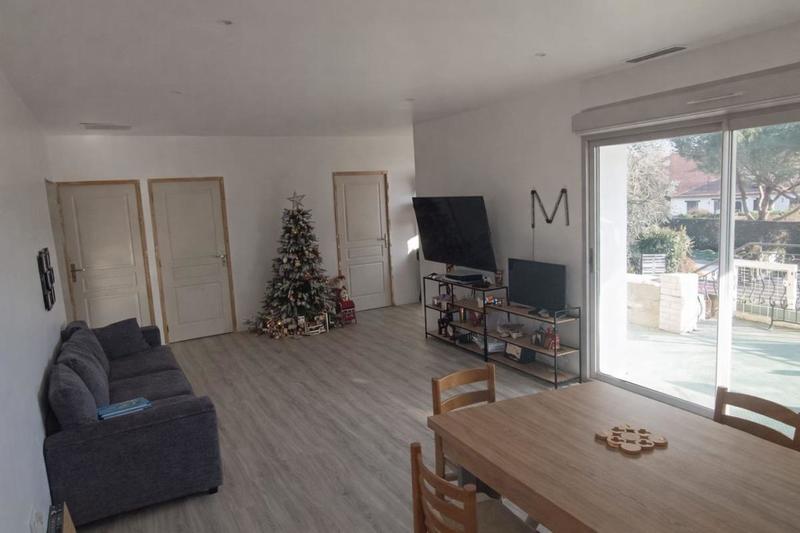 Maison - 96 m² - 4 pièces
