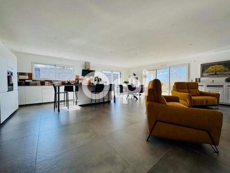 Maison - 120 m² - 4 pièces