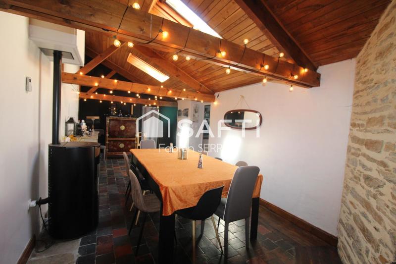 Maison - 193 m² - 8 pièces