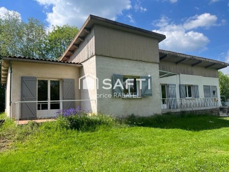 Maison - 140 m² - 5 pièces