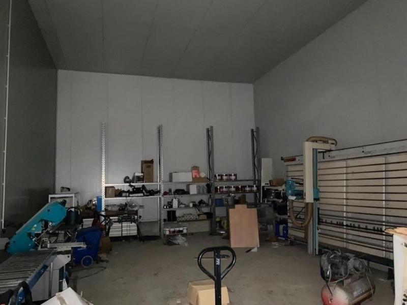 Local commercial - 1 500 m² - 6 pièces