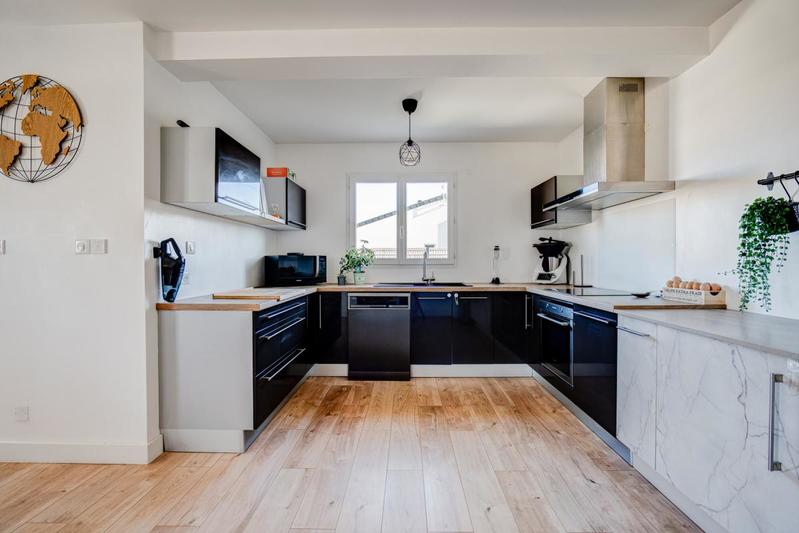 Maison - 99 m² - 4 pièces