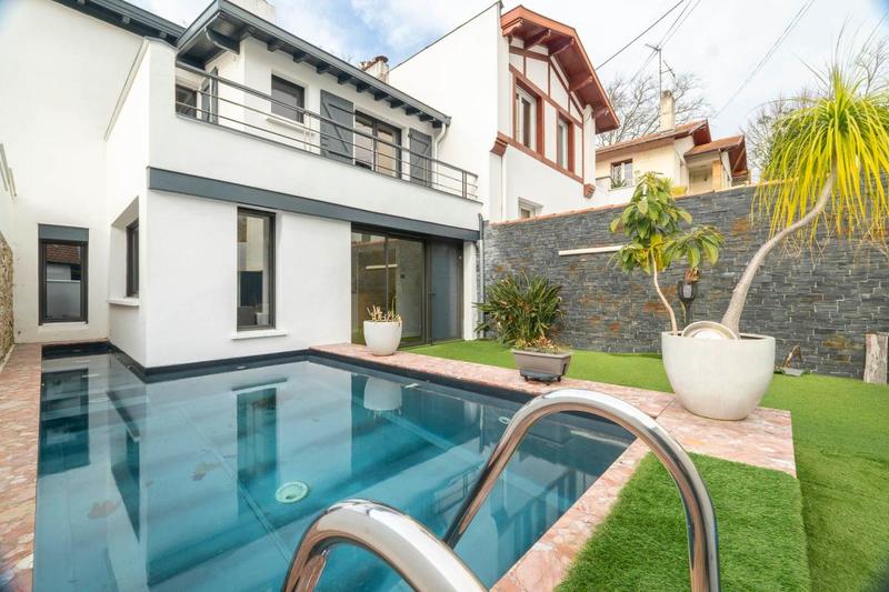 Maison de ville - 145 m² - 4 pièces