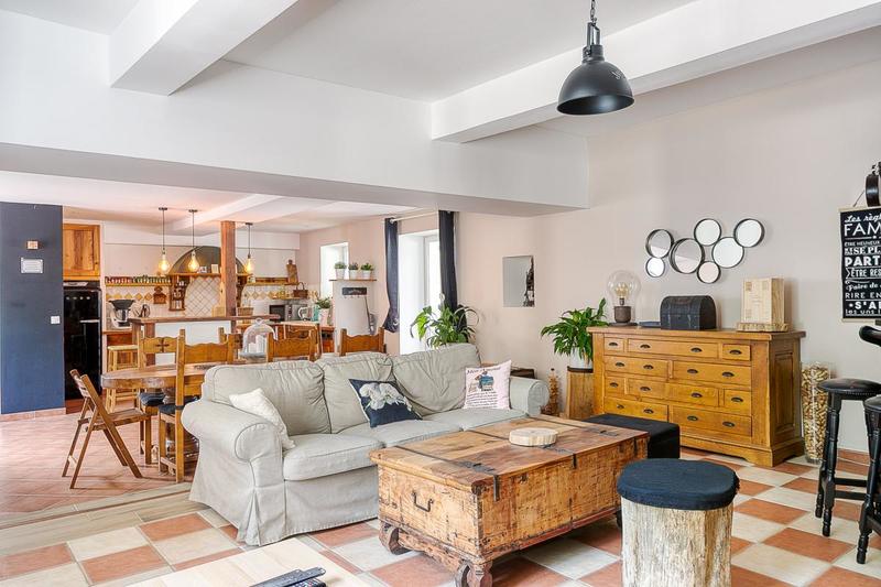 Villa - 210 m² - 7 pièces