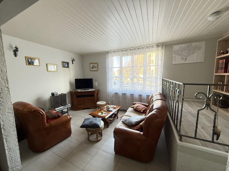 Maison - 137 m² - 6 pièces