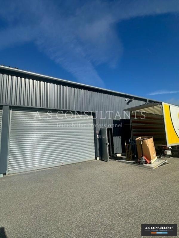Entrepôt - 580 m²