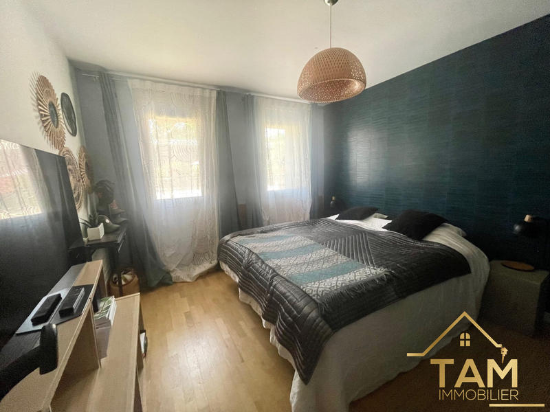 Appartement - 100 m² - 5 pièces