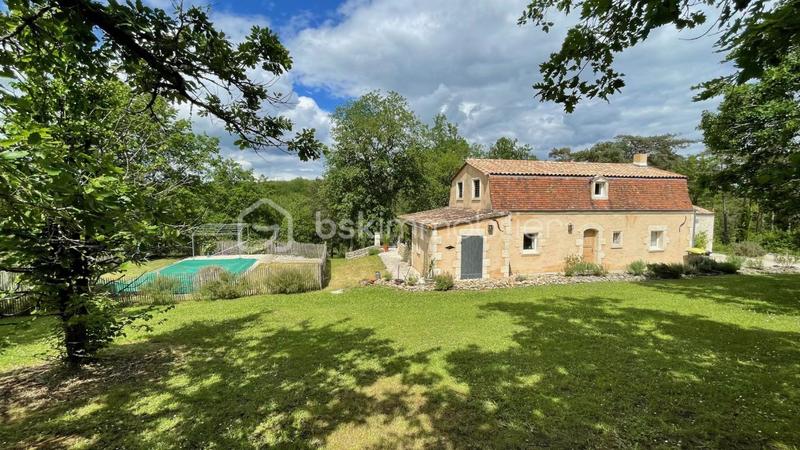 Propriété - 105 m² - 4 pièces