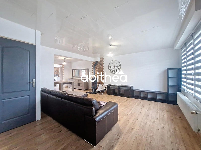 Maison - 102 m² - 4 pièces