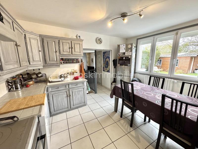 Maison - 140 m² - 8 pièces