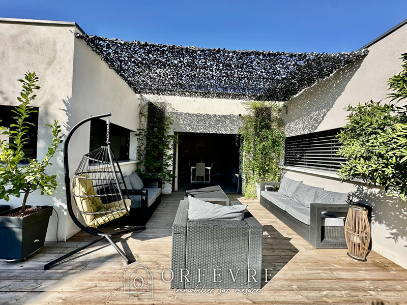 Maison - 180 m² - 6 pièces