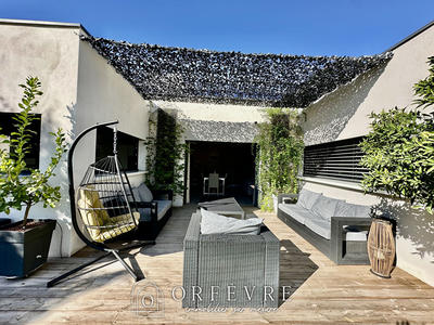 Maison - 180 m² - 6 pièces