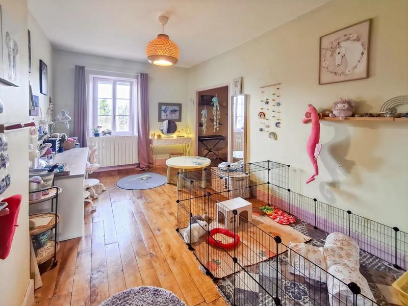 Maison - 295 m² - 6 pièces