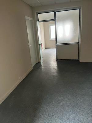 Bureau - 82 m²