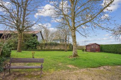 Maison - 390 m² - 7 pièces