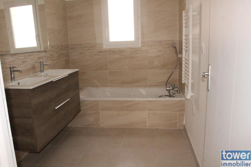 Maison - 94 m² - 4 pièces