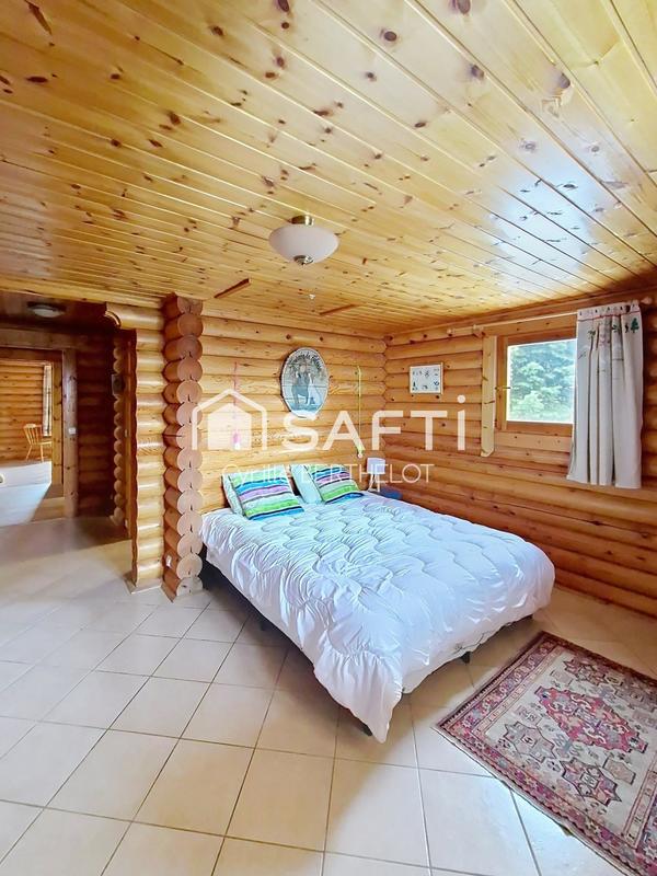 Châlet - 288 m² - 7 pièces