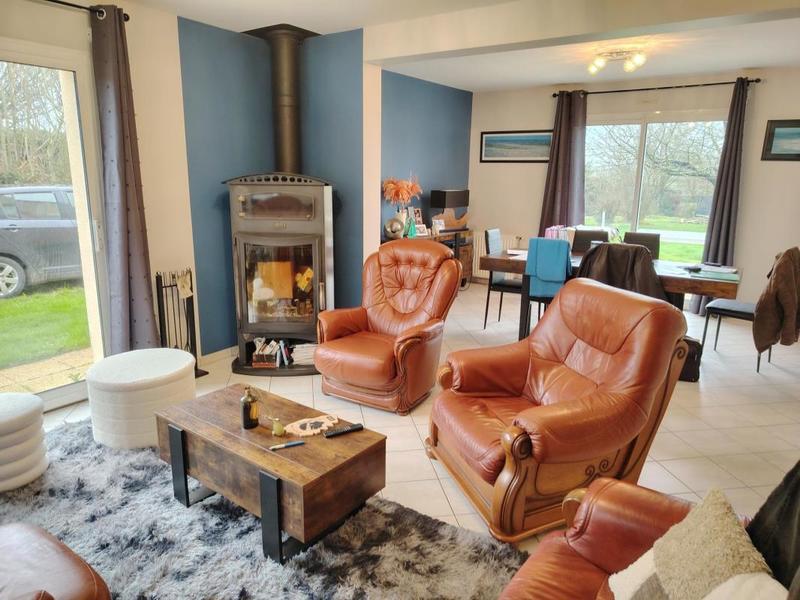 Maison - 104 m² - 10 pièces