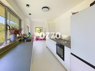 Maison - 107 m² - 4 pièces