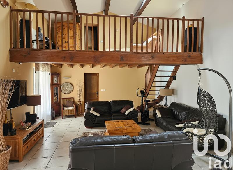 Maison - 193 m² - 9 pièces