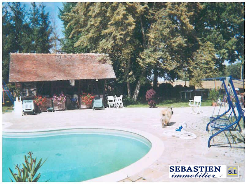 Maison - 429 m² - 14 pièces